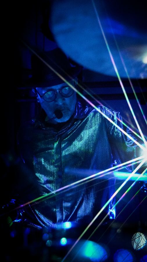 Chris Kearney under laser light